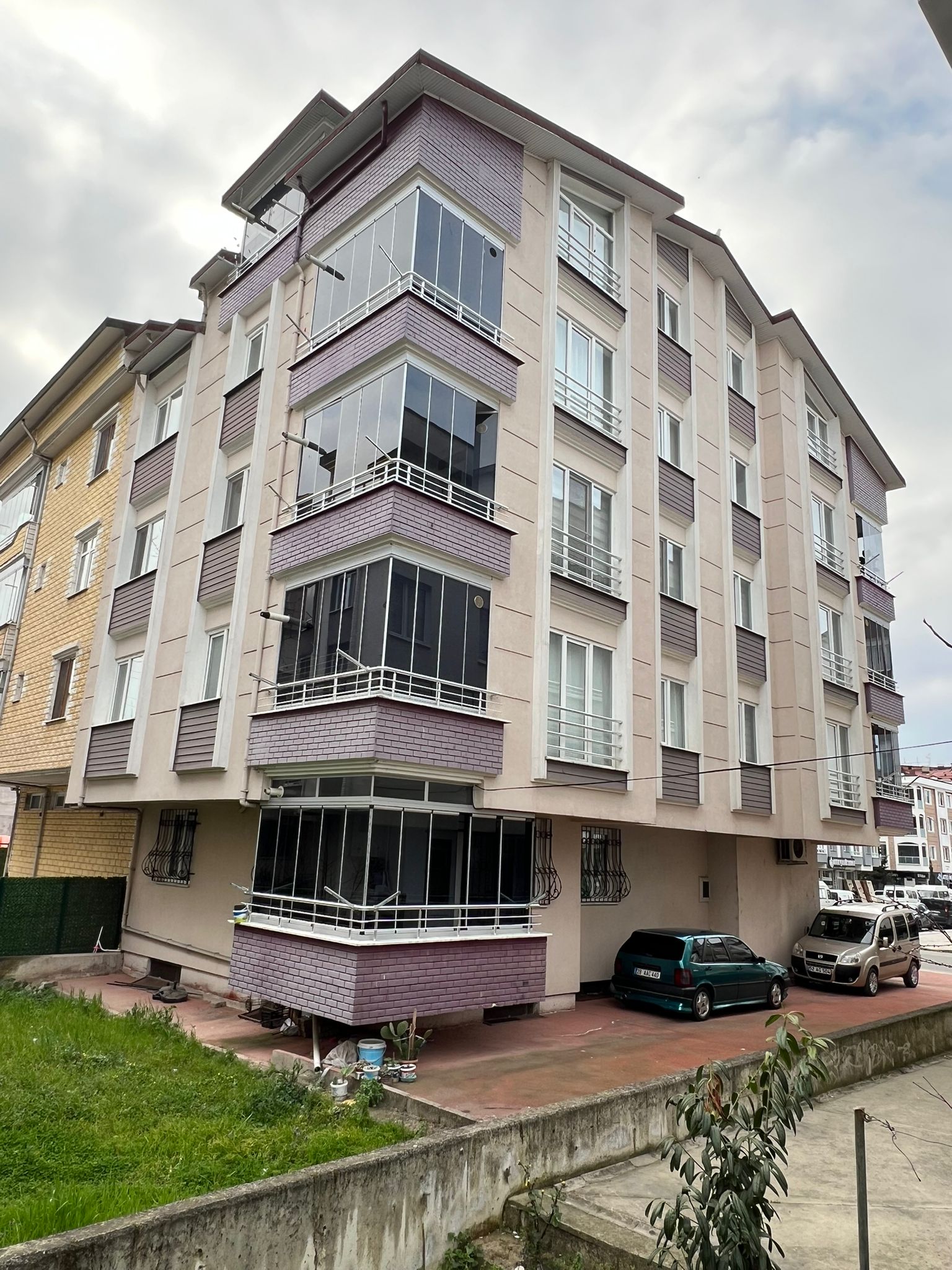 KARŞIYAKA ÇATI KATI